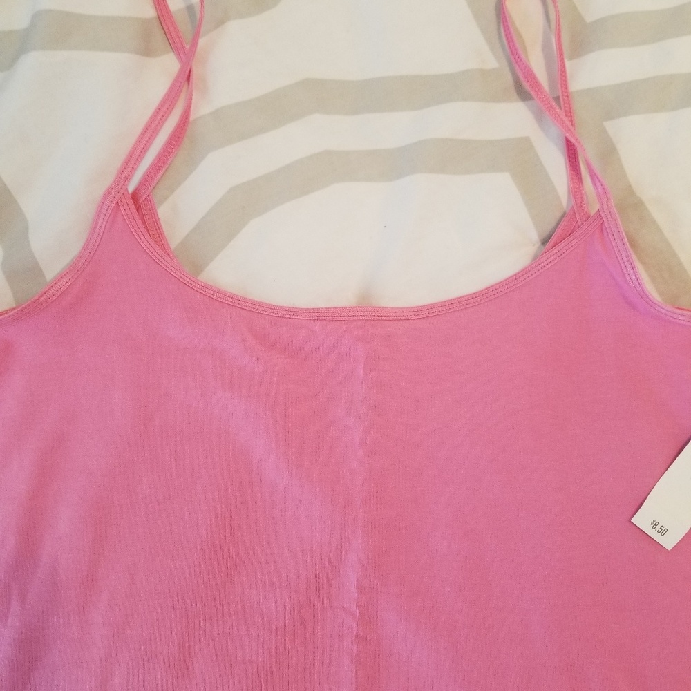 Pink tank top from Old Navy, NWT, never worn💕🎉🎊 - Picture 4 of 6